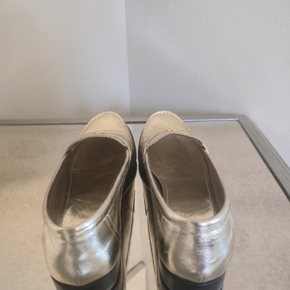 Tory Burch Women's Classic Loafer Meatllic Leather Size 11 Spark Gold - Picture 3 of 7